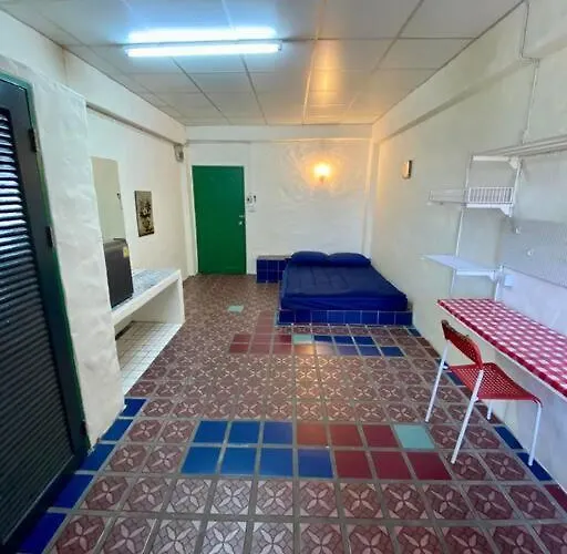 Ratanawong Place 406